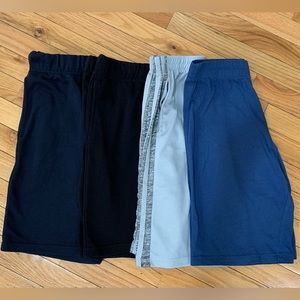 SOLD
Boys shorts size 14